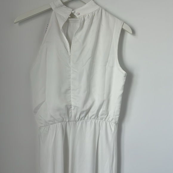 Amazon Dress - Picture 3 of 4